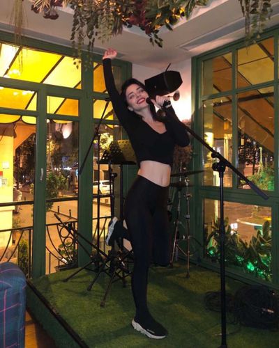 Merve Boluğur seksi ifşa fotoğrafı 94