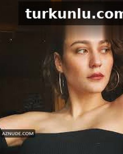 Merve Çağıran seksi ifşa fotoğrafı 11 — Merve Çağıran In Hijab (2025)