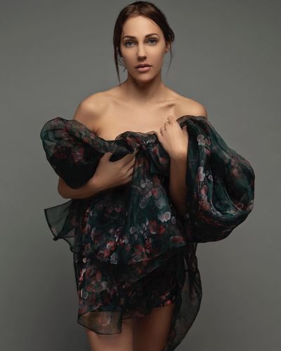 Meryem Uzerli seksi ifşa fotoğrafı 191