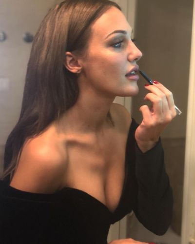 Meryem Uzerli seksi ifşa fotoğrafı 196