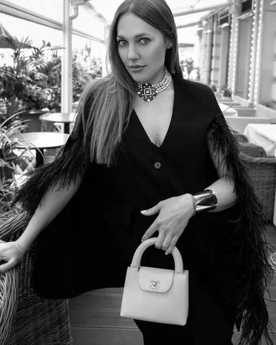 Meryem Uzerli seksi ifşa fotoğrafı 82