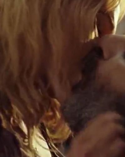 Meryem Uzerli seksi ifşa fotoğrafı 237 — Annemin Yarasi (2016)