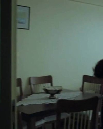 Mihriban Er seksi ifşa fotoğrafı 1 — Köksüz (2014)