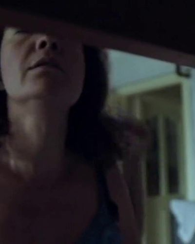 Mihriban Er seksi ifşa fotoğrafı 4 — Köksüz (2014)