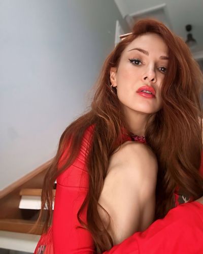 Mine Tuğay seksi ifşa fotoğrafı 105