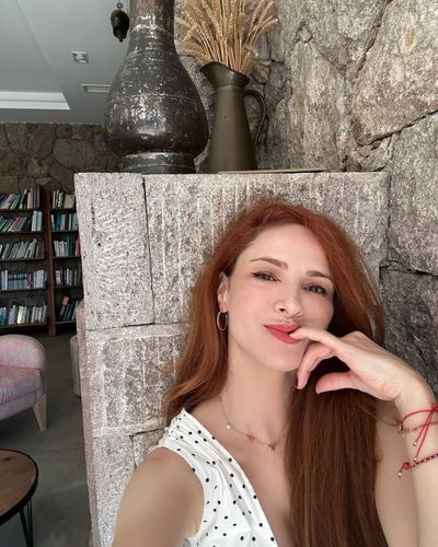Mine Tuğay seksi ifşa fotoğrafı 128