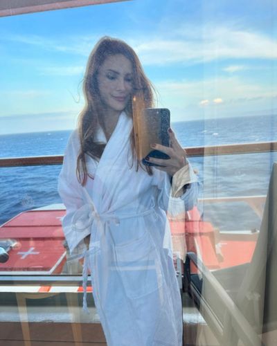 Mine Tuğay seksi ifşa fotoğrafı 129
