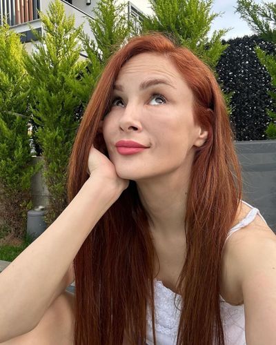 Mine Tuğay seksi ifşa fotoğrafı 137