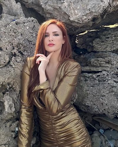 Mine Tuğay seksi ifşa fotoğrafı 139