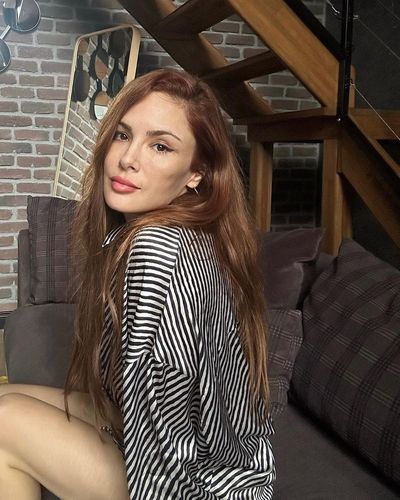 Mine Tuğay seksi ifşa fotoğrafı 159
