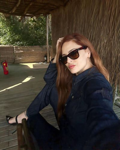 Mine Tuğay seksi ifşa fotoğrafı 179