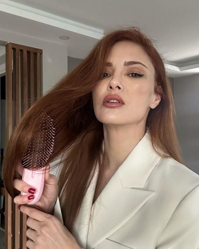 Mine Tuğay seksi ifşa fotoğrafı 188