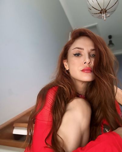 Mine Tuğay seksi ifşa fotoğrafı 218