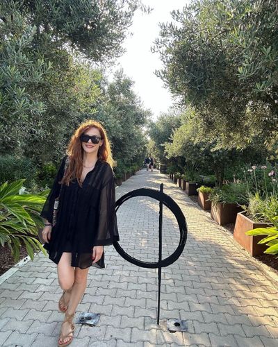 Mine Tuğay seksi ifşa fotoğrafı 240