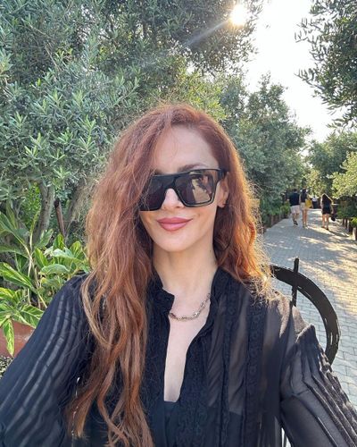 Mine Tuğay seksi ifşa fotoğrafı 243