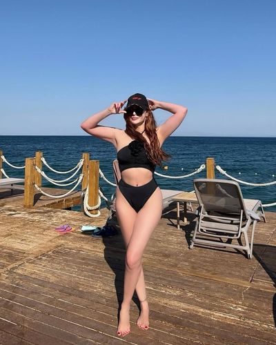 Mine Tuğay seksi ifşa fotoğrafı 24