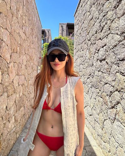 Mine Tuğay seksi ifşa fotoğrafı 275
