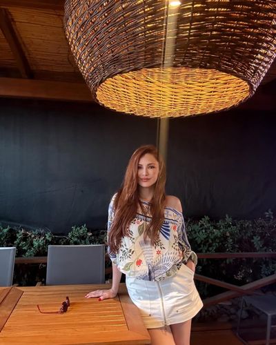 Mine Tuğay seksi ifşa fotoğrafı 32