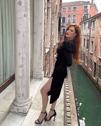 Mine Tuğay seksi ifşa fotoğrafı 341