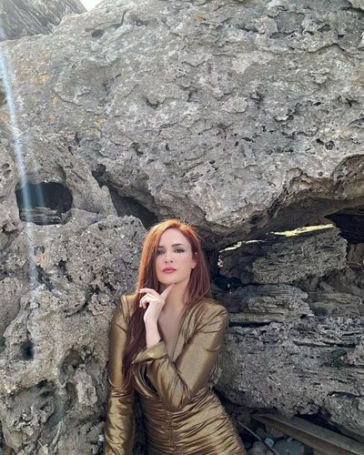 Mine Tuğay seksi ifşa fotoğrafı 355