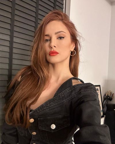 Mine Tuğay seksi ifşa fotoğrafı 357