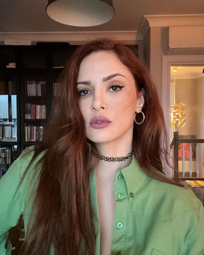 Mine Tuğay seksi ifşa fotoğrafı 366