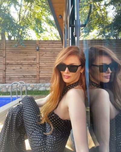 Mine Tuğay seksi ifşa fotoğrafı 401
