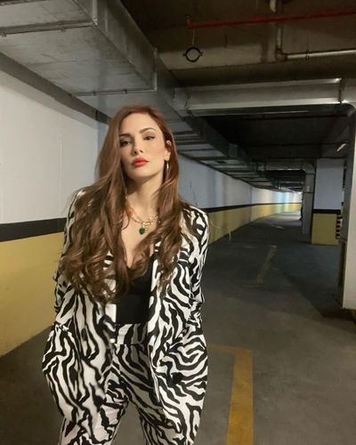 Mine Tuğay seksi ifşa fotoğrafı 404