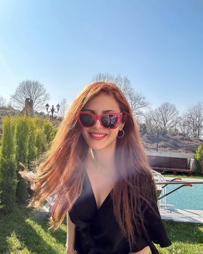 Mine Tuğay seksi ifşa fotoğrafı 420