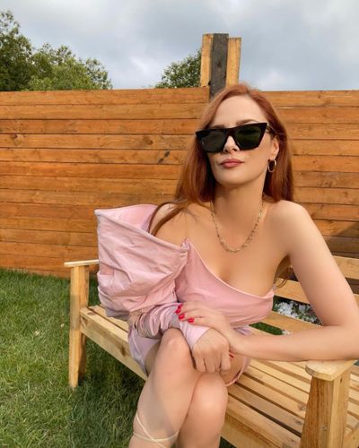 Mine Tuğay seksi ifşa fotoğrafı 480