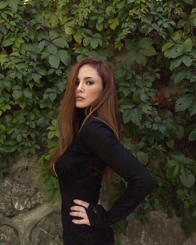 Mine Tuğay seksi ifşa fotoğrafı 489