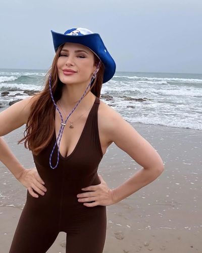 Mine Tuğay seksi ifşa fotoğrafı 51