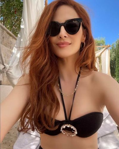 Mine Tuğay seksi ifşa fotoğrafı 542