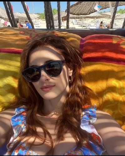 Mine Tuğay seksi ifşa fotoğrafı 545