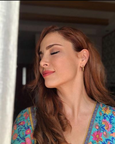 Mine Tuğay seksi ifşa fotoğrafı 553