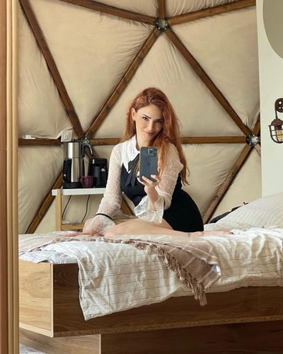 Mine Tuğay seksi ifşa fotoğrafı 555