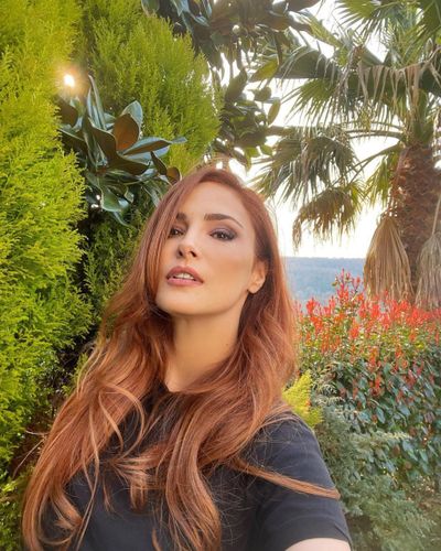 Mine Tuğay seksi ifşa fotoğrafı 590
