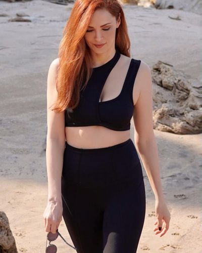 Mine Tuğay seksi ifşa fotoğrafı 630