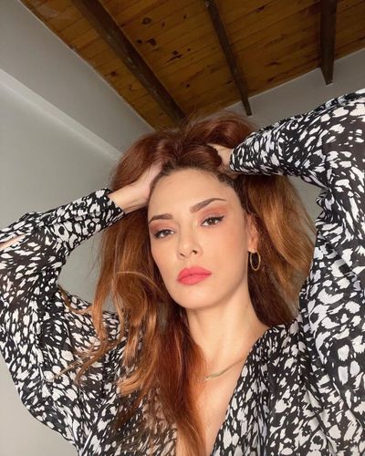 Mine Tuğay seksi ifşa fotoğrafı 668