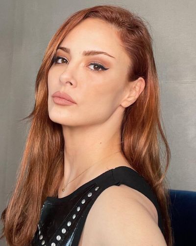 Mine Tuğay seksi ifşa fotoğrafı 672