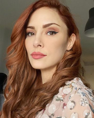 Mine Tuğay seksi ifşa fotoğrafı 679