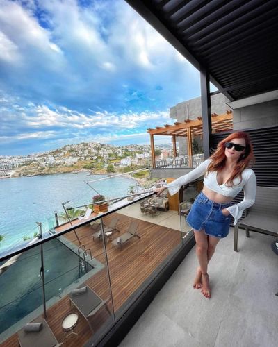 Mine Tuğay seksi ifşa fotoğrafı 738