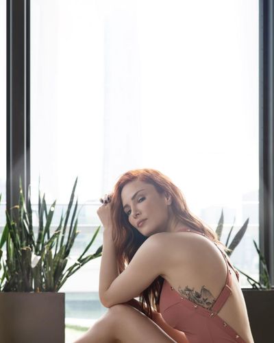 Mine Tuğay seksi ifşa fotoğrafı 745