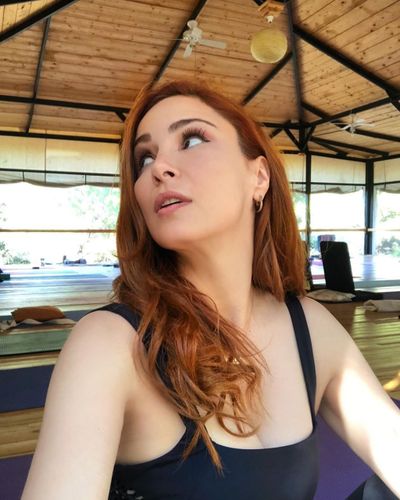 Mine Tuğay seksi ifşa fotoğrafı 820