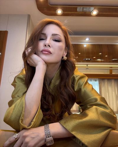 Mine Tuğay seksi ifşa fotoğrafı 83