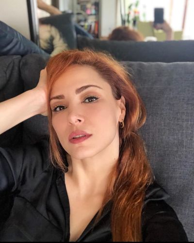 Mine Tuğay seksi ifşa fotoğrafı 850