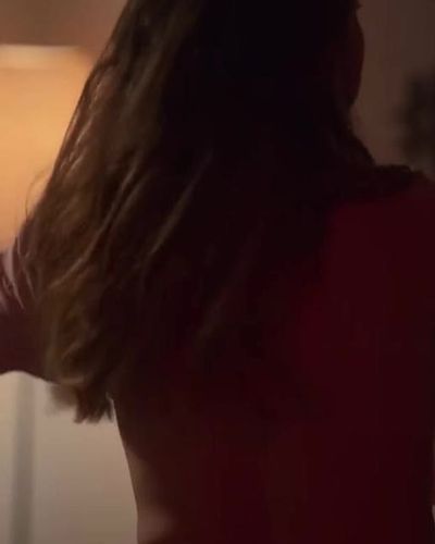 Miray Daner seksi ifşa fotoğrafı 3 — Kuş Uçuşu (2022)