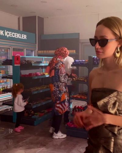 Müge Bayramoğlu seksi ifşa fotoğrafı 16 — Çıplak (2020)