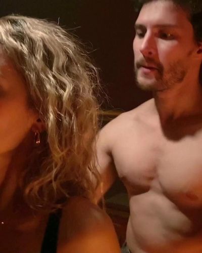 Müge Bayramoğlu seksi ifşa fotoğrafı 172 — Çıplak (2020)