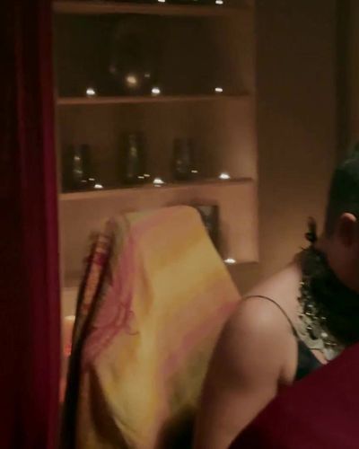 Müge Bayramoğlu seksi ifşa fotoğrafı 76 — Çıplak (2020)